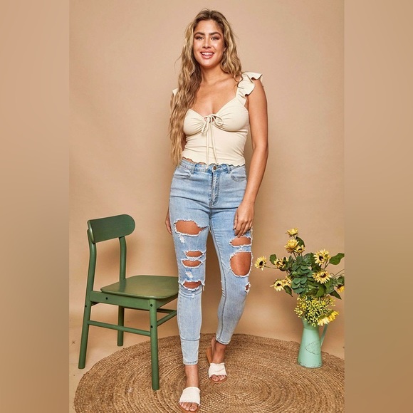 Sweetheart Ruffle Front Tie Crop Blouse - Picture 7 of 13